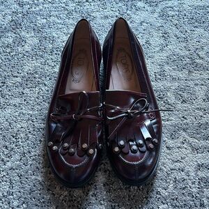 Tod’s Women’s Burgundy Loafers with Tassels
